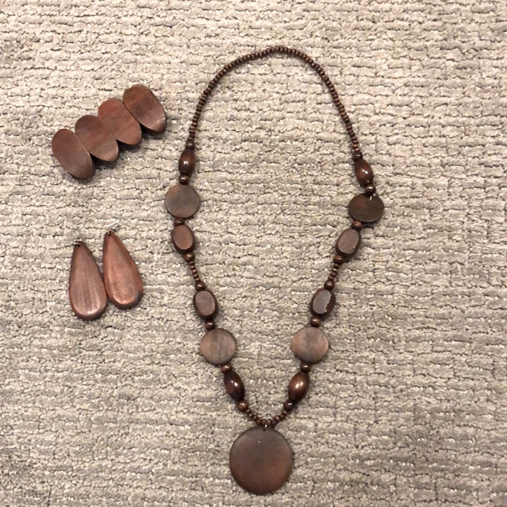 Wood necklace, earrings and bracelet set
